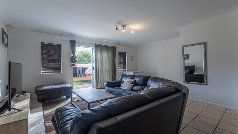 3 Bedroom Property for Sale in Parklands Western Cape